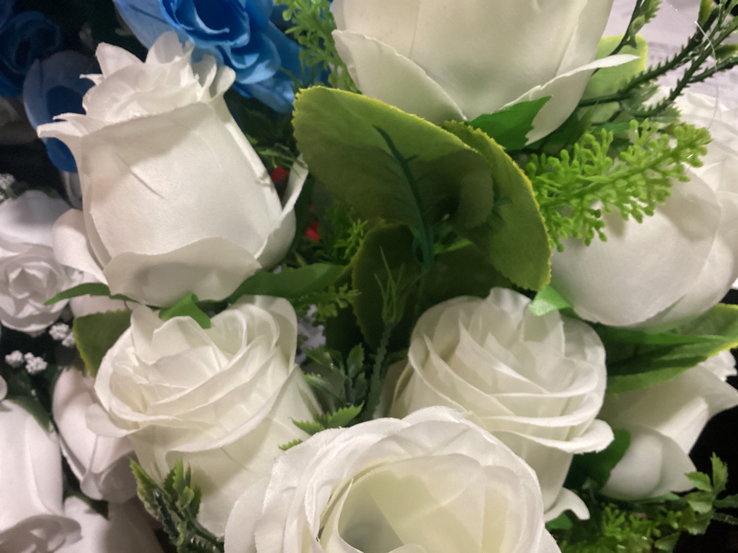 Rose Bud Bush  w/ Greenery x9 - Cream